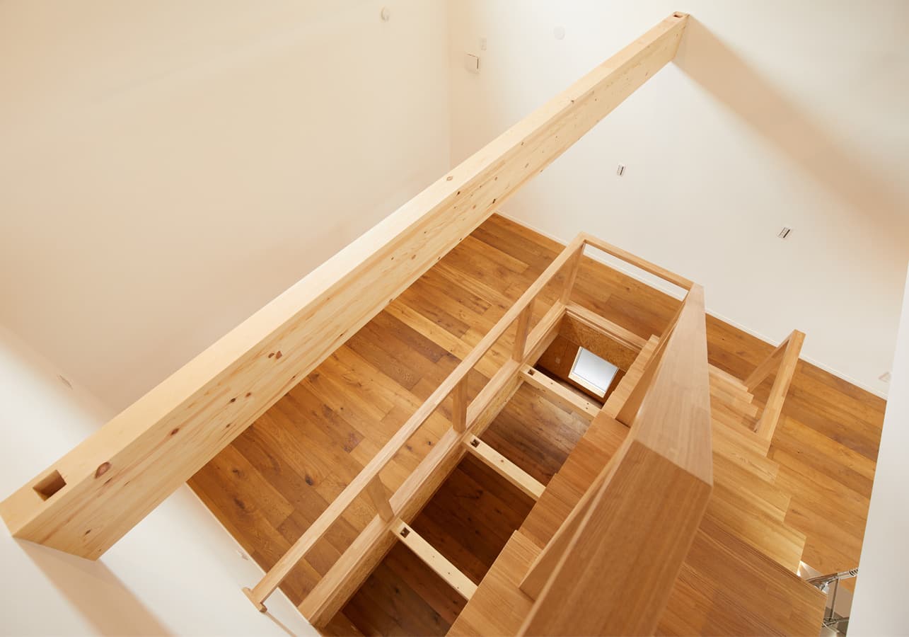 吹き抜け見下ろし