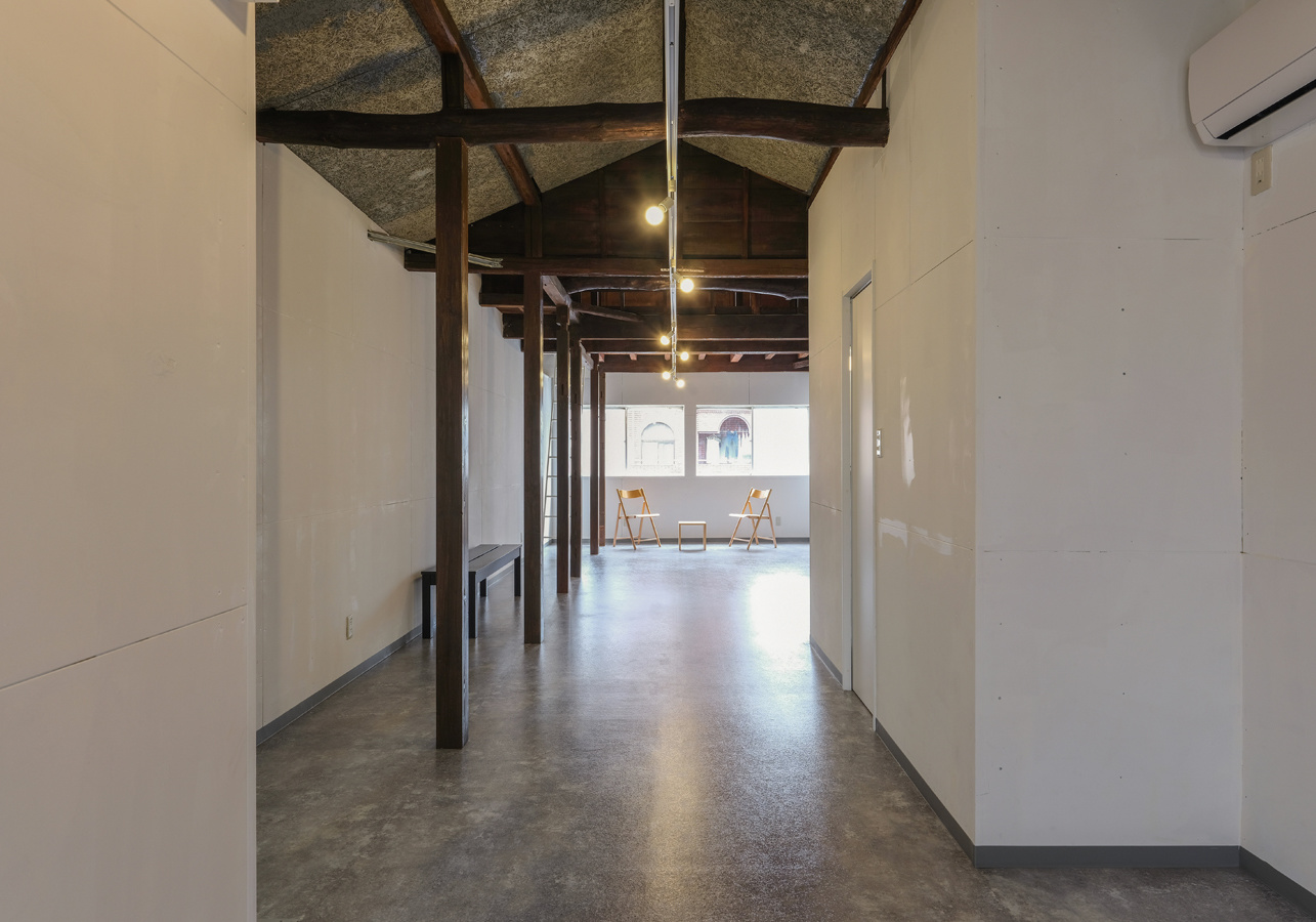 西側からの眺め