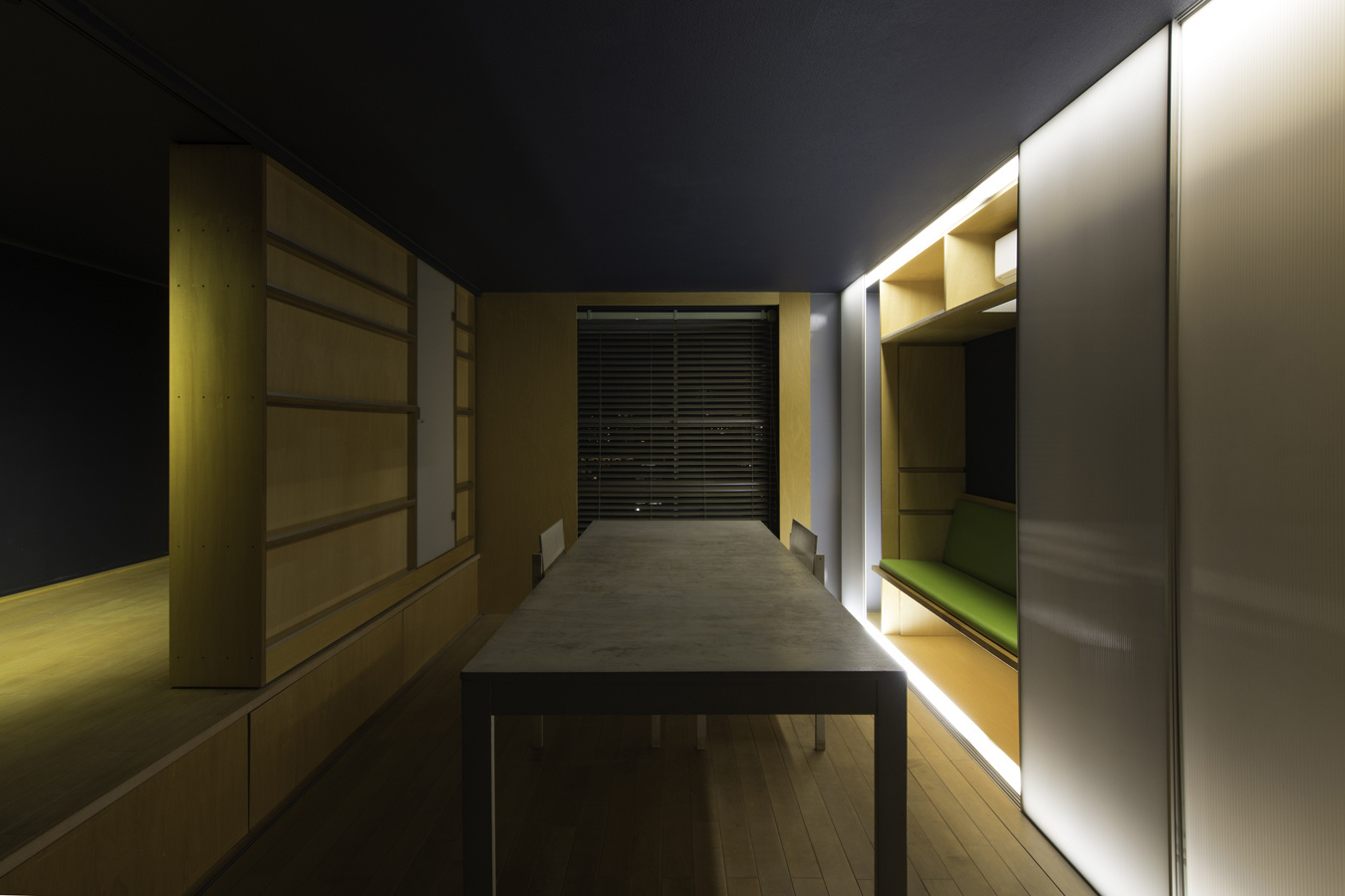 ゆるいワンルーム夜景