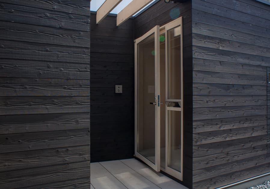 エントランスポーチ