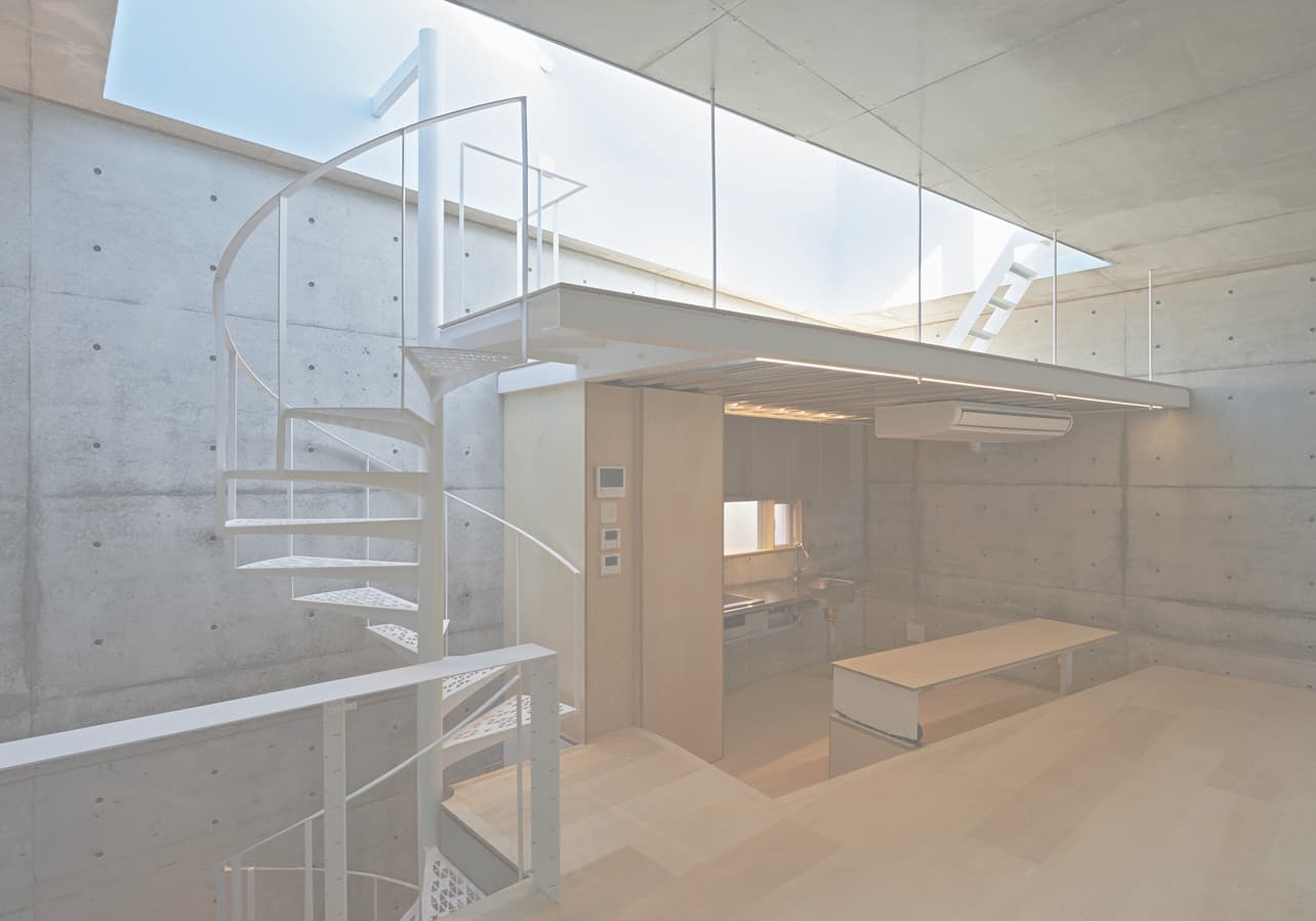 キッチンと3階客室