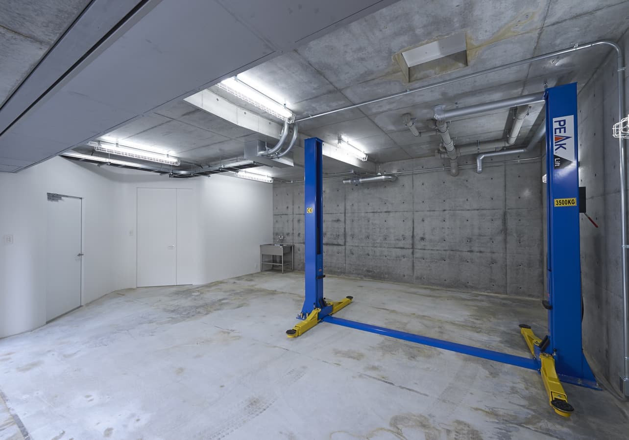 ガレージスペース