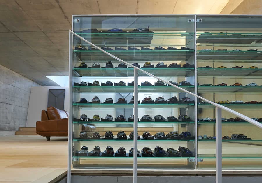 ミニカーショーケース兼手摺