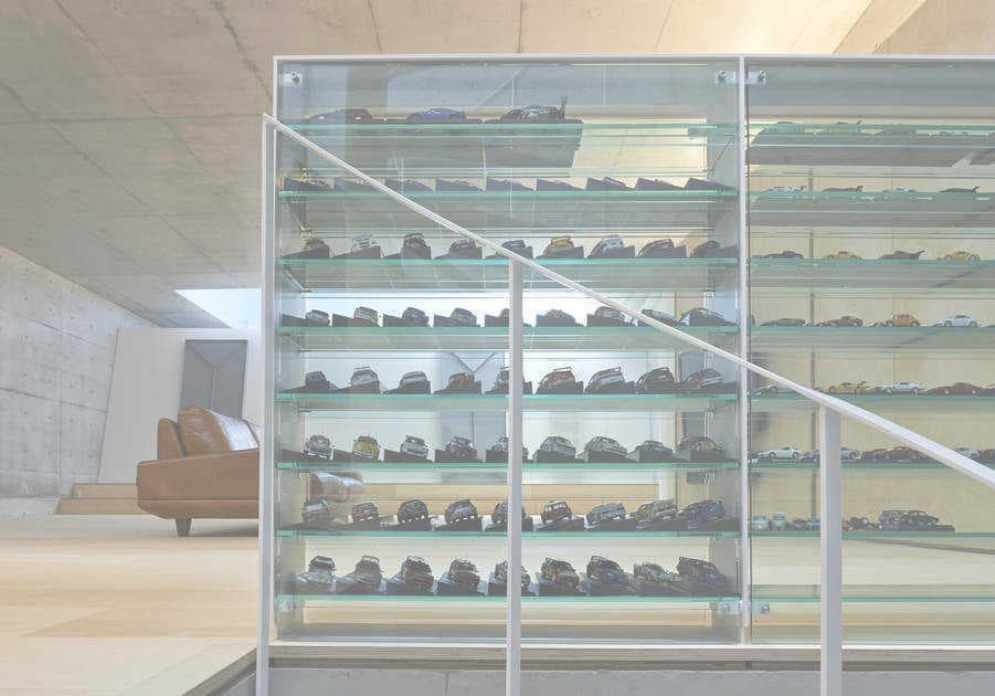 ミニカーショーケース兼手摺