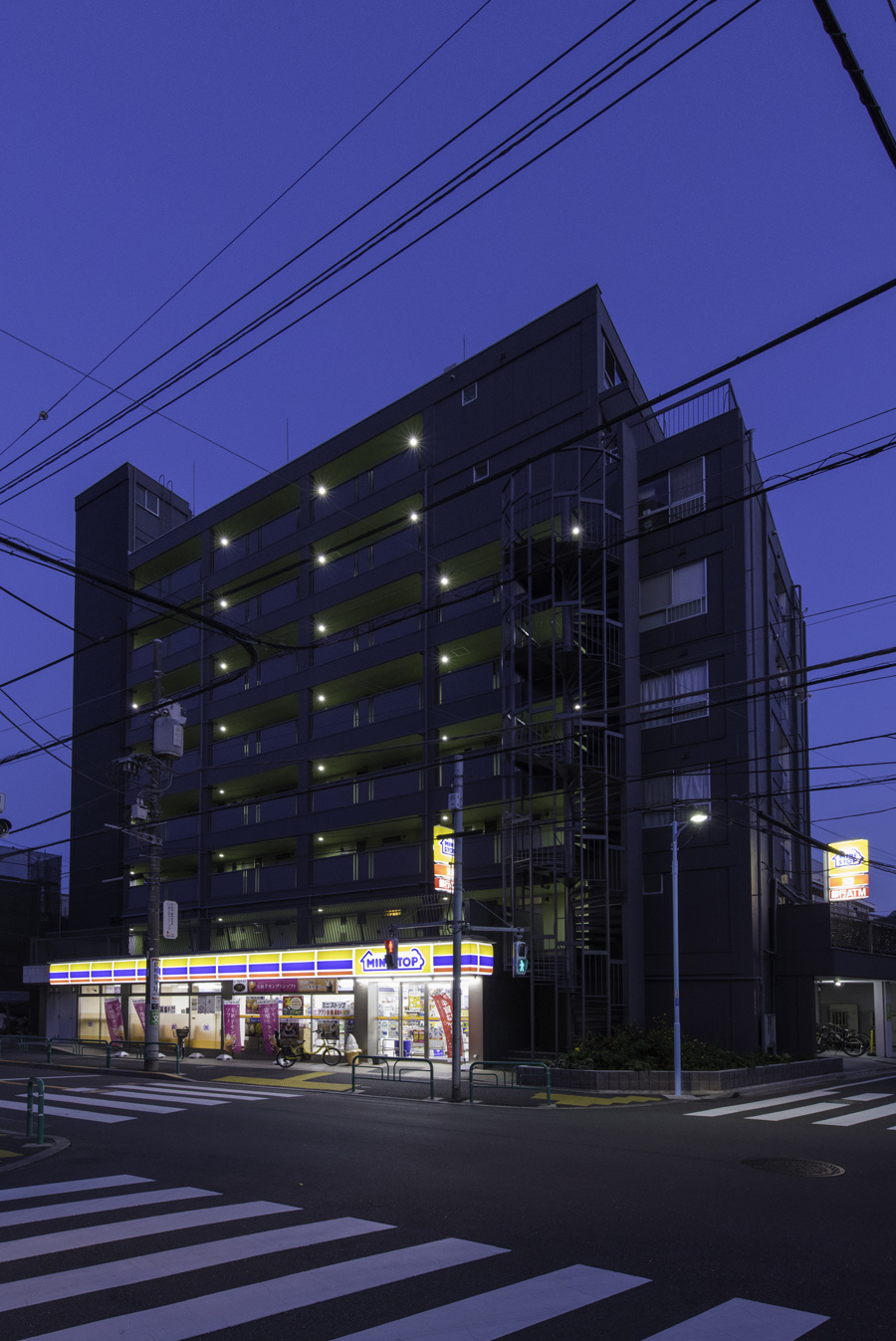 ファサード２夜景