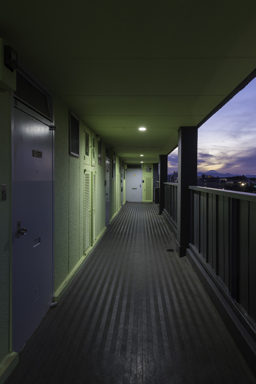 屋外通路
